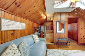 Cottage (4 Bedrooms) | Interior