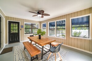 Interior - Stunning Valdosta A-frame Home With Private Pool! (Valdosta)