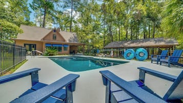 House (2 Bedrooms) | Front of property