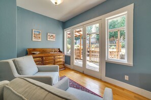 House (1 Bedroom) | Interior