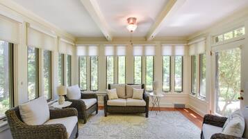 Rumah (4 Bedrooms) | Interior