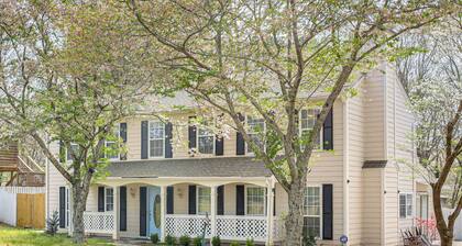 Suburban Sanctuary: Peachtree Corners Getaway