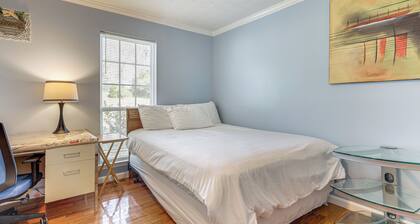 Suburban Sanctuary: Peachtree Corners Getaway