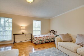 House (Multiple Bedrooms) | Interior