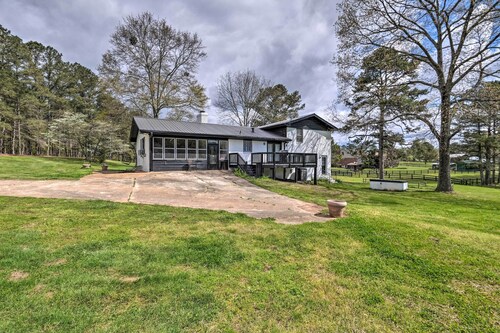 Marietta Family House w/ Game Room & Yard!