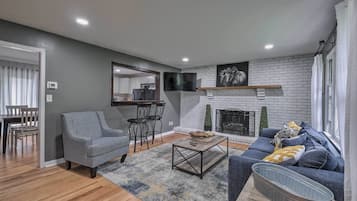 House (4 Bedrooms) | Interior