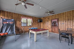 House (4 Bedrooms) | Interior - Marietta Family House w/ Game Room & Yard! (Marietta)