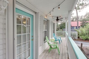 Interior - Lovely Tybee Island Home w/ Deck < 1 Mi to Beach! (Tybee Island)