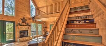 Dreamy Ellijay Resort Cabin w/ Game Room & Decks!