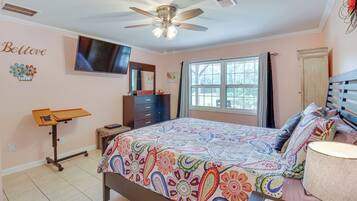 House (2 Bedrooms) | Interior