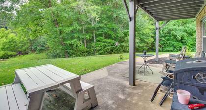 Kingston Home w/ Shared Pool - 23 Mi to Lakepoint!