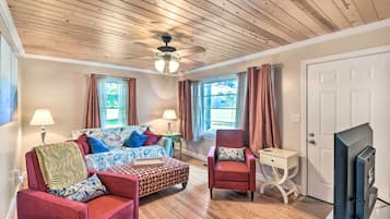 Cottage (2 Bedrooms) | Interior