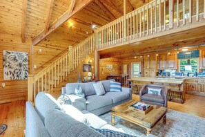 House (5 Bedrooms) | Interior - 'owl's Nest' Pet-friendly Cabin w/ Private Hot Tub (Ranger)