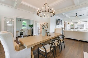 單棟房屋 (4 Bedrooms) | 內部