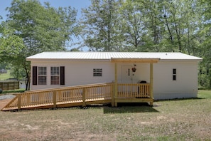 Cottage (2 Bedrooms) | Interior