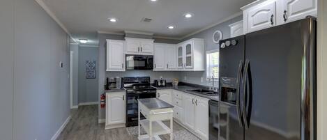 Cottage (2 Bedrooms) | Interior