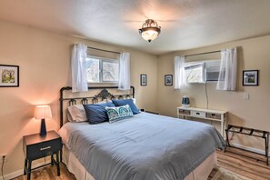 House (3 Bedrooms) | Interior - 0651: Central Salida Home 5 Blocks to Dtwn & River (Salida)