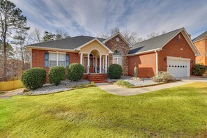 House (3 Bedrooms) | Interior - Gorgeous Evans Retreat < 14 Mi to Augusta! (Evans)