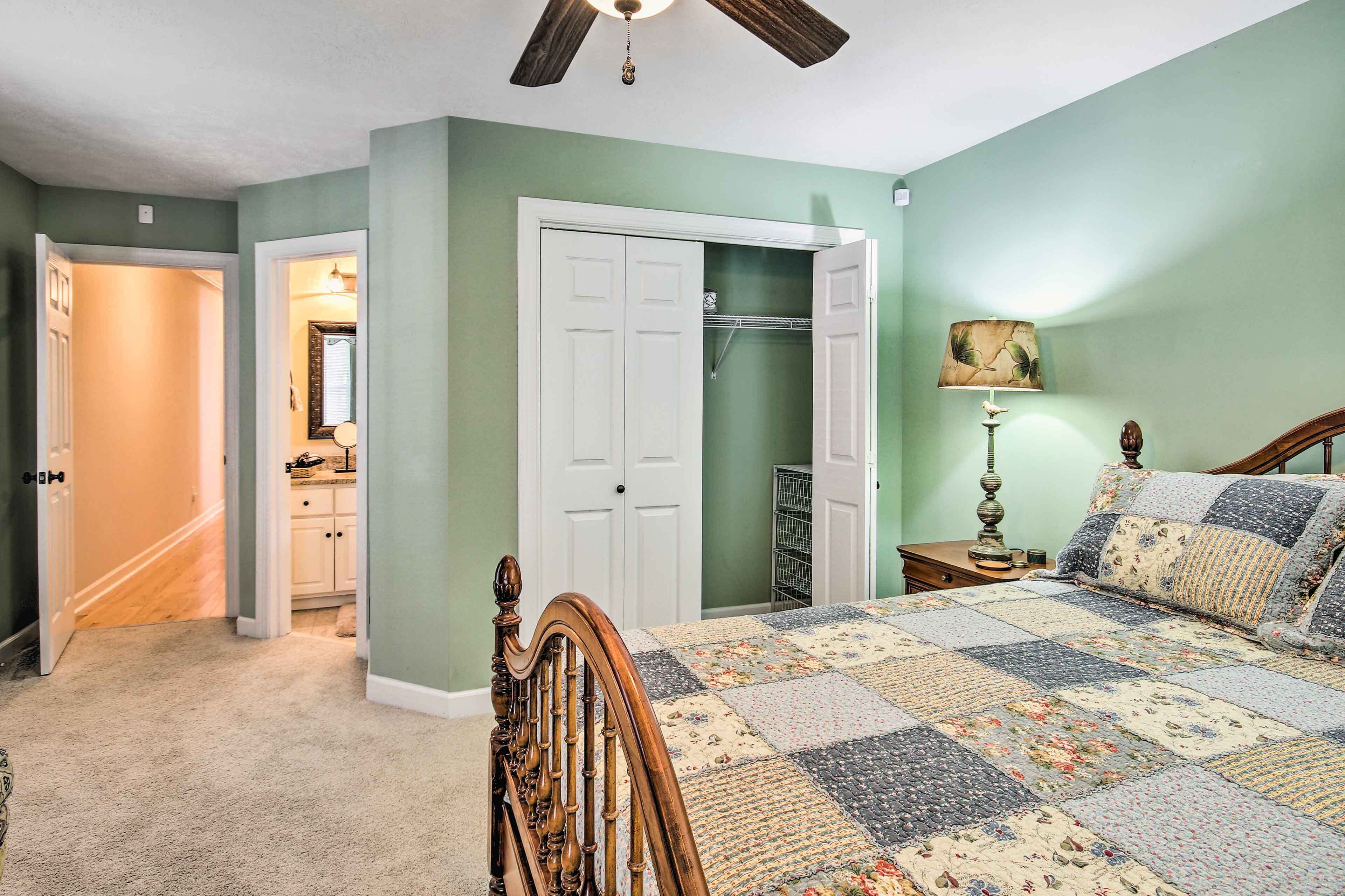 House (3 Bedrooms) | Interior