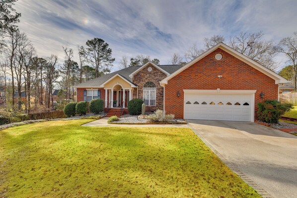 House (3 Bedrooms) | Front of property