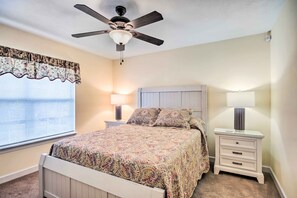 House (3 Bedrooms) | Interior - Gorgeous Evans Retreat < 14 Mi to Augusta! (Evans)