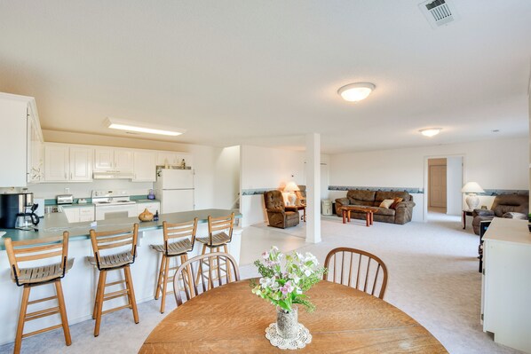 House (2 Bedrooms) | Front of property