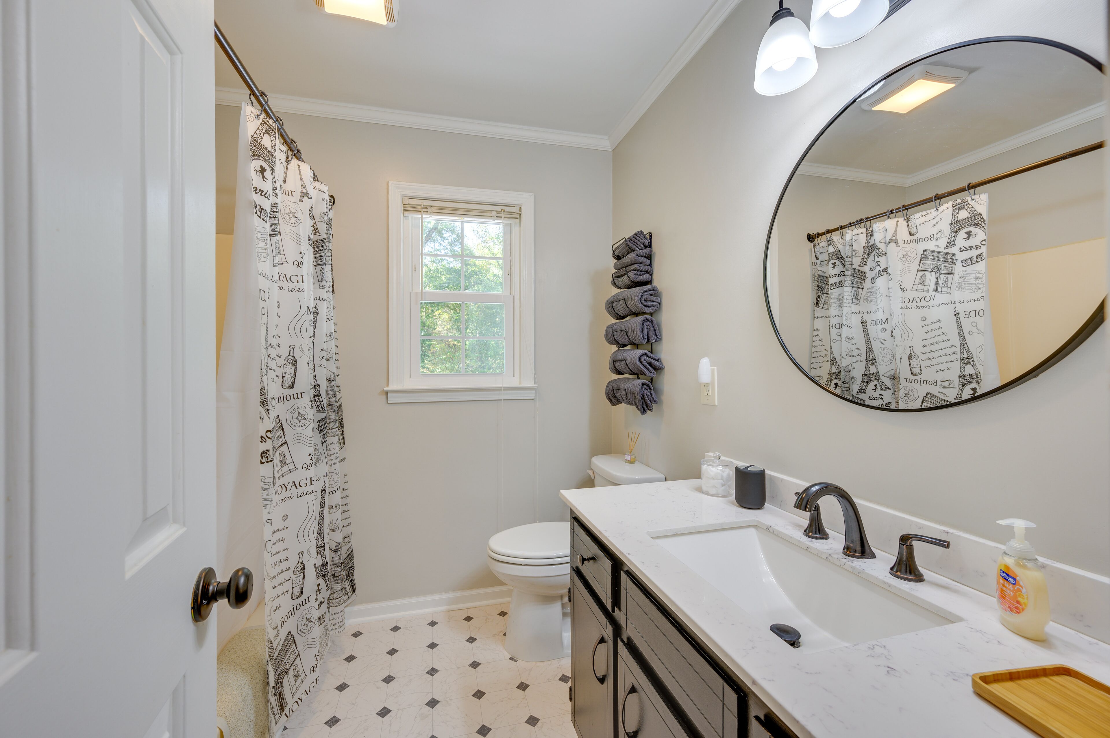 Apartment (2 Bedrooms) | Bathroom