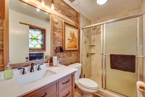 House (3 Bedrooms) | Bathroom | Shower