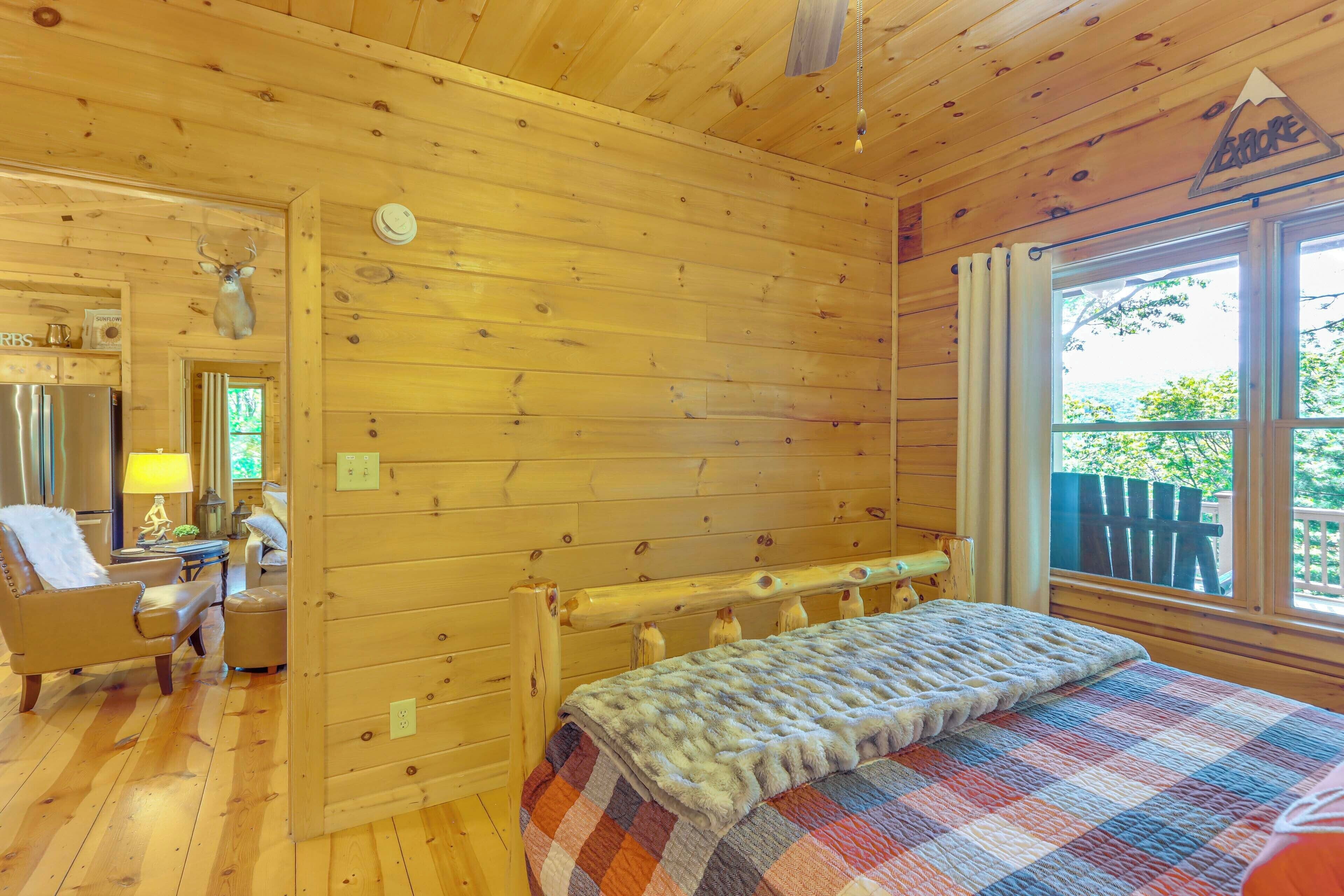House (2 Bedrooms) | Interior