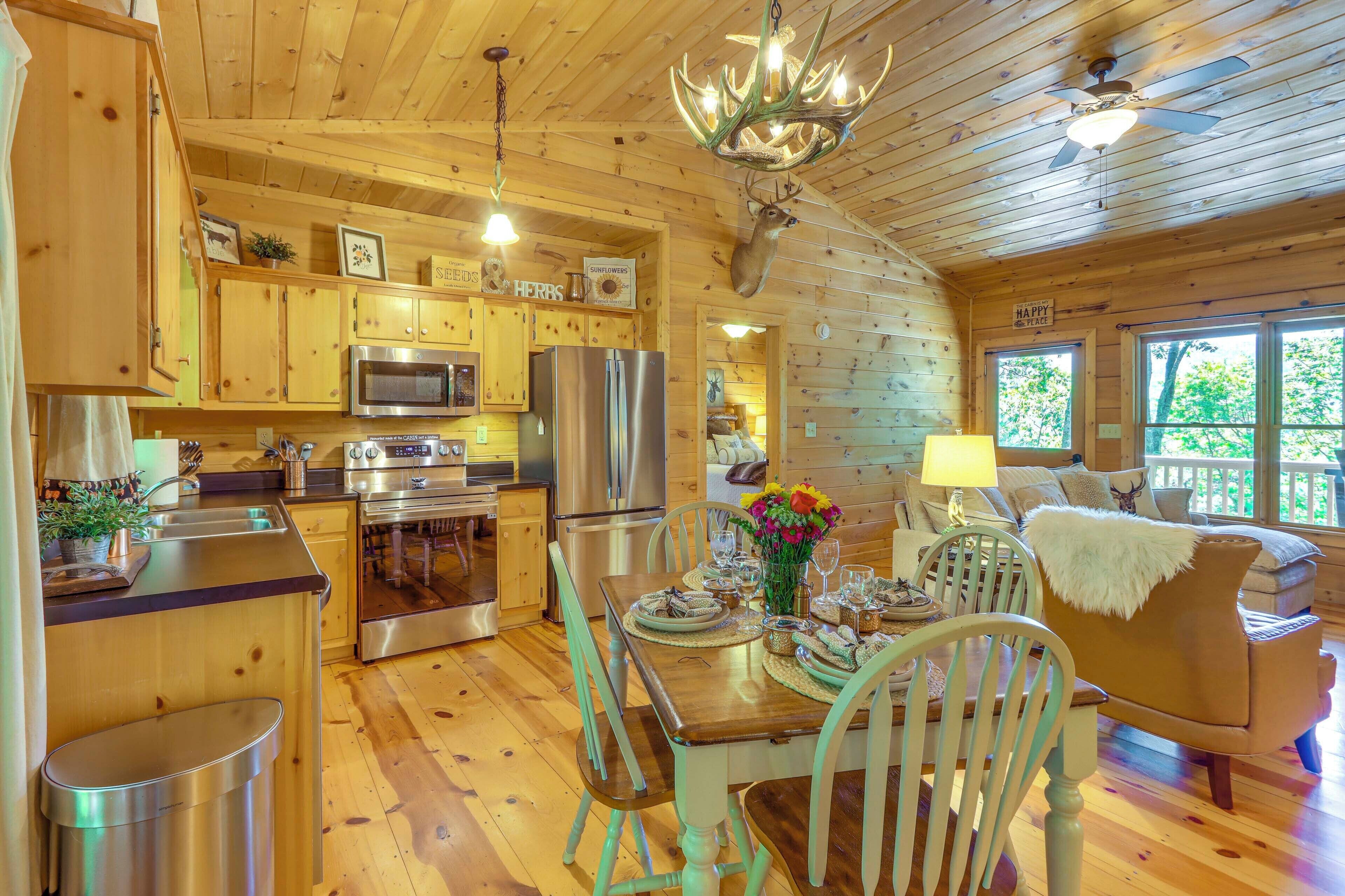 House (2 Bedrooms) | Interior