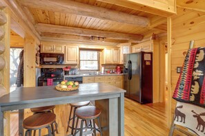 House (3 Bedrooms) | Interior - Lake Blue Ridge Cabin by the Chatahoochie Forest (Blue Ridge)