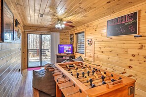 House (3 Bedrooms) | Interior - Blue Ridge Log Cabin w/ Hot Tub & Game Room! (Blue Ridge)