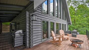 House (3 Bedrooms) | Front of property
