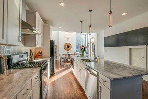 House (4 Bedrooms) | Interior - Nashville Home w/ Rooftop Deck < 2 Mi to Dtwn (Nashville)