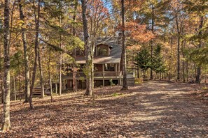 Interior - Spacious Cabin w/ Furnished Deck + Hot Tub! (Blairsville)