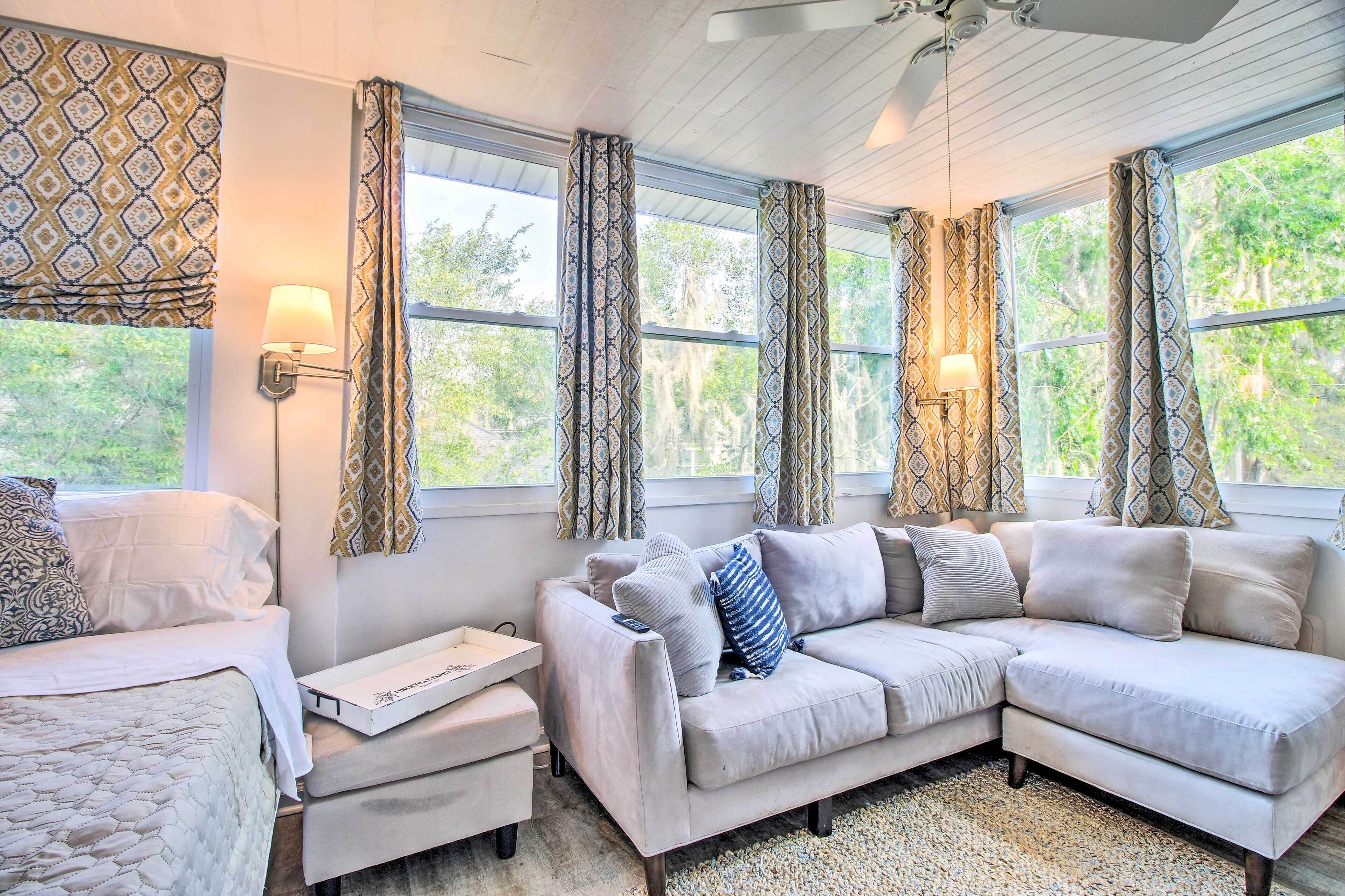 House (5 Bedrooms) | Interior