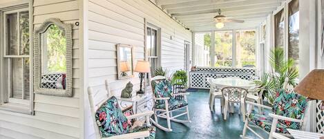 House (5 Bedrooms) | Interior