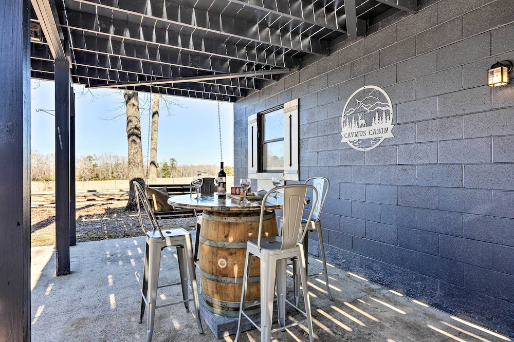 Cozy Caymus Cabin ~ 3 Miles to Callaway Gardens! - Pine Mountain, GA