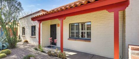 House (3 Bedrooms) | Front of property