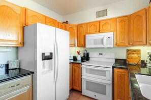 Interior - Bright Tucson Home w/ Patio By Rillito River Path! (Tucson)