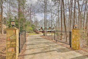 House (4 Bedrooms) | Interior - Lake Hartwell Lodge w/ Dock, Theater + Hot Tub! (Martin)
