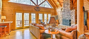 Lake Hartwell Lodge w/ Dock, Theater + Hot Tub!