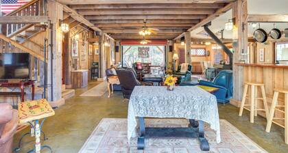 Jasper '7 Timbers' Cabin on 10 Acres w/ a Creek!