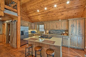 House (1 Bedroom) | Interior - Blue Ridge Mtns Creekside Cabin w/ Hot Tub + Pier! (Blue Ridge)