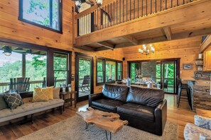 Interior - Creekside Cabin w/ Hot Tub, Mtn Views & More! (Mineral Bluff)