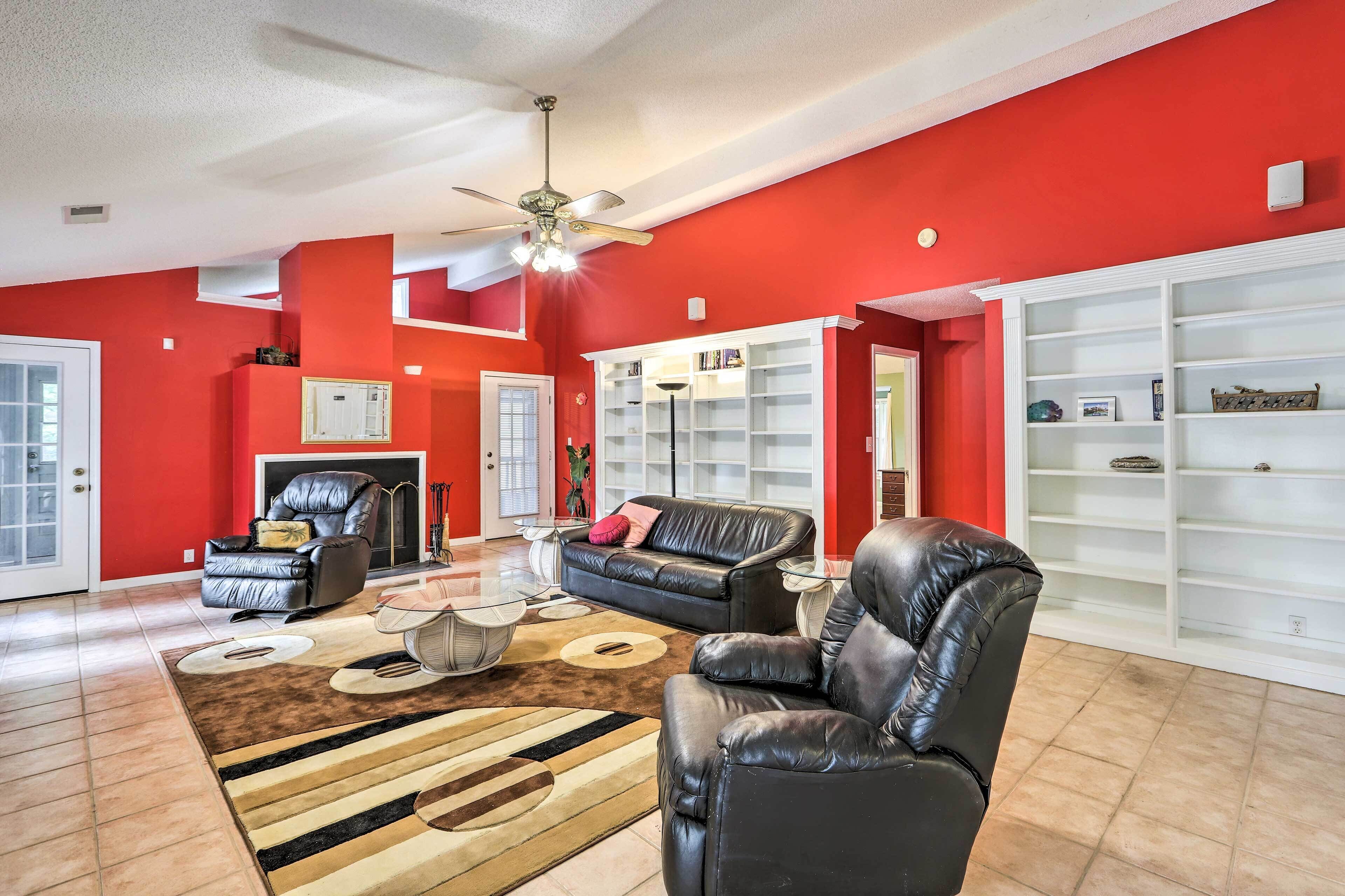 House (3 Bedrooms) | Interior