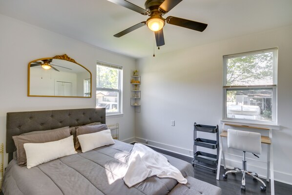 House (2 Bedrooms) | 2 bedrooms, laptop workspace, bed sheets - Modern Augusta Home: Close to Downtown! (Augusta)