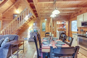 House (2 Bedrooms) | Interior