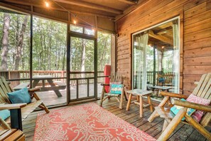 House (3 Bedrooms) | Interior - Helen Area Rustic Retreat ~ 5 Miles to Main Street (Sautee Nacoochee)