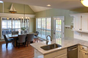 Cottage (4 Bedrooms) | Interior